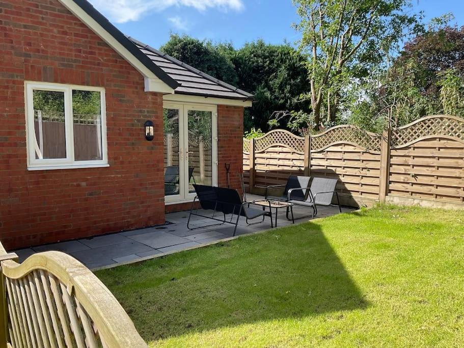 Beautiful Holiday Cottage アッシュボーン エクステリア 写真